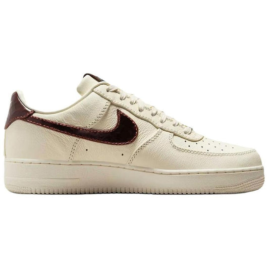 Nike - NIKE AIR FORCE 1 ’07